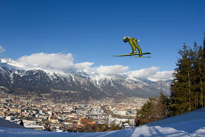 Skispringer auf der Olympiaschanze